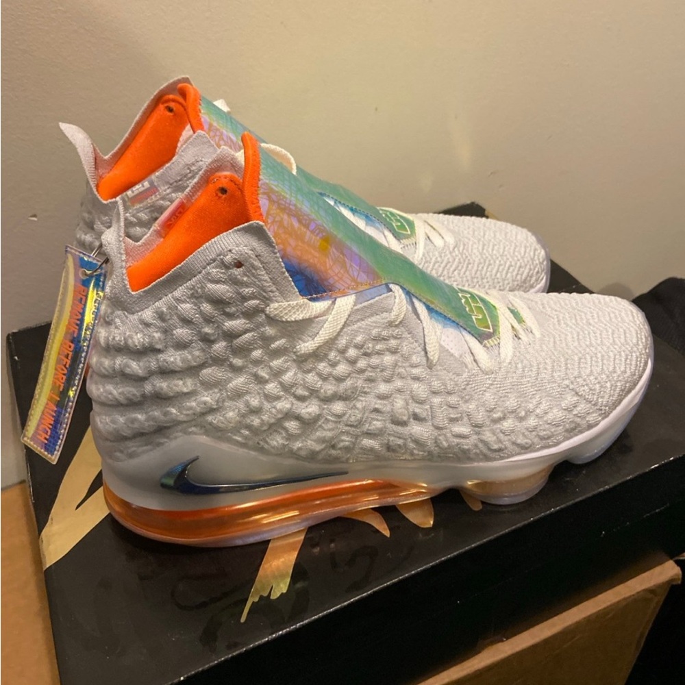 Nike Lebrons 17 Future Air